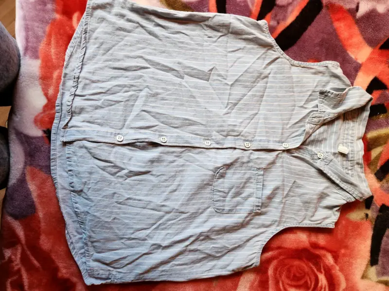 Blusa sin mangas a rayas celeste - 2
