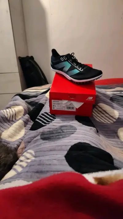 Zapatillas de running New Balance negras para hombre - miniatura 1
