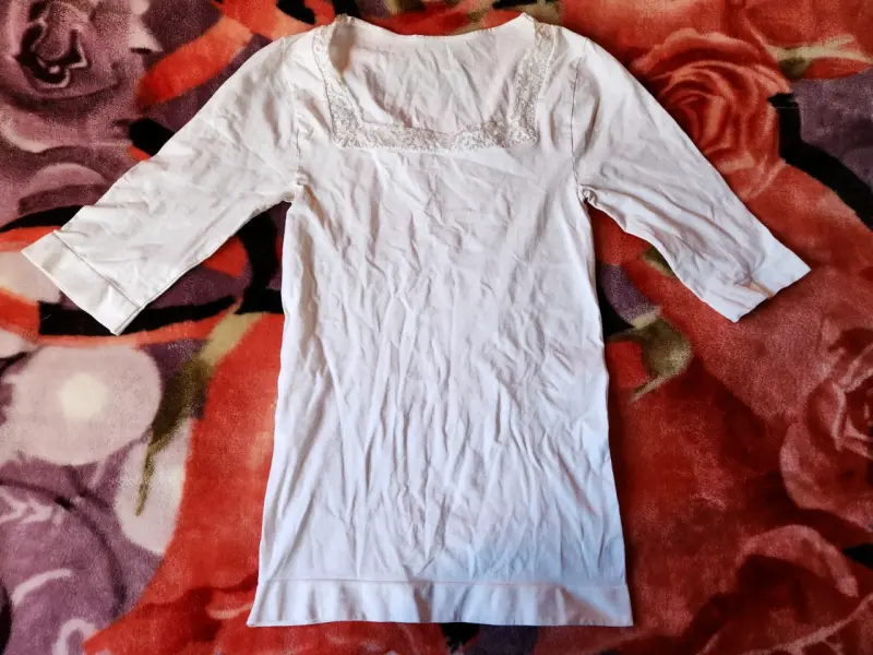 Poleras blanca y negra elasticadas. - 2