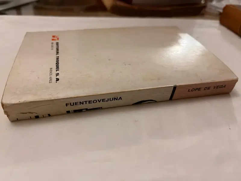 Libro Fuenteovejuna y La dama boba de Lope de Vega - 3