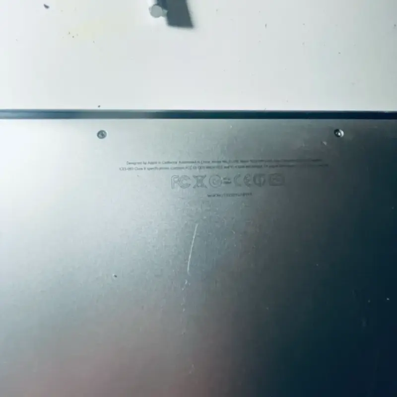 Laptop Apple MacBook Pro usado en buen estado - 5