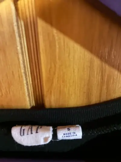 Polerón negro GAP para mujer talla S - miniatura 2