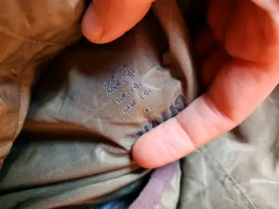 Parka impermeable verde con capucha - miniatura 4