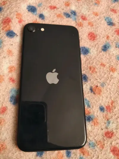 iPhone usado en buen estado con pantalla táctil - miniatura 3