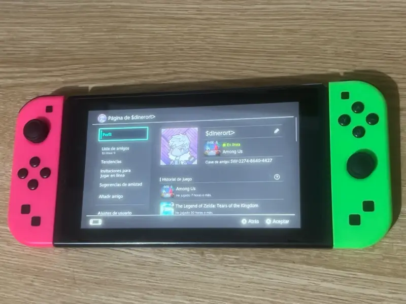 Consola Nintendo Switch con estuche y accesorios - 5