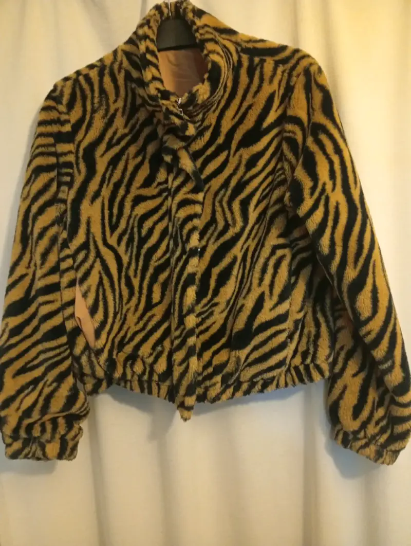 Chaqueta de felpa con estampado animal print - 1