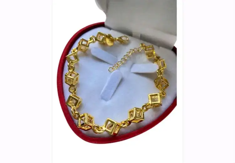 Pulsera baño oro con diseño geométrico - 2