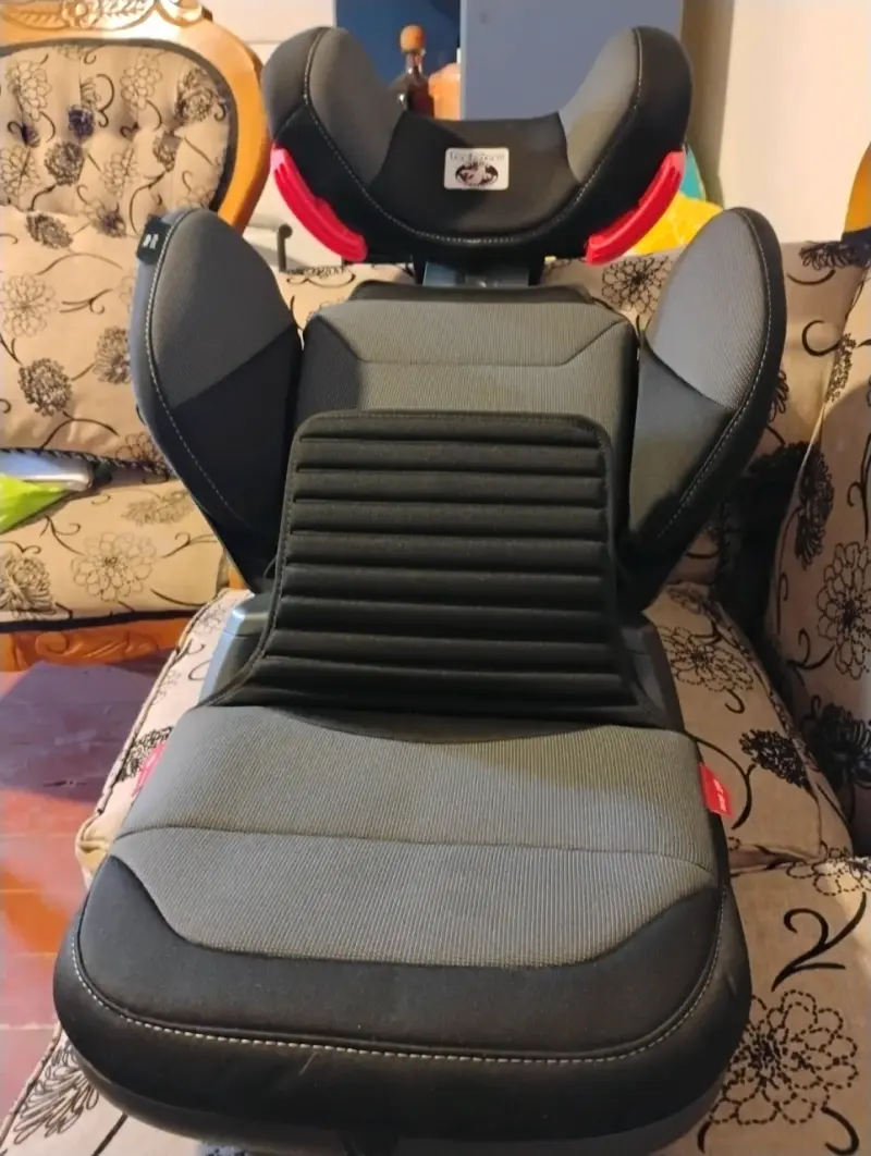 Silla de auto para niños con ISOFIX - 1