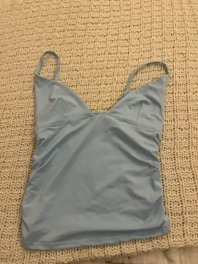 Top de tirantes azul claro para mujer - miniatura 1