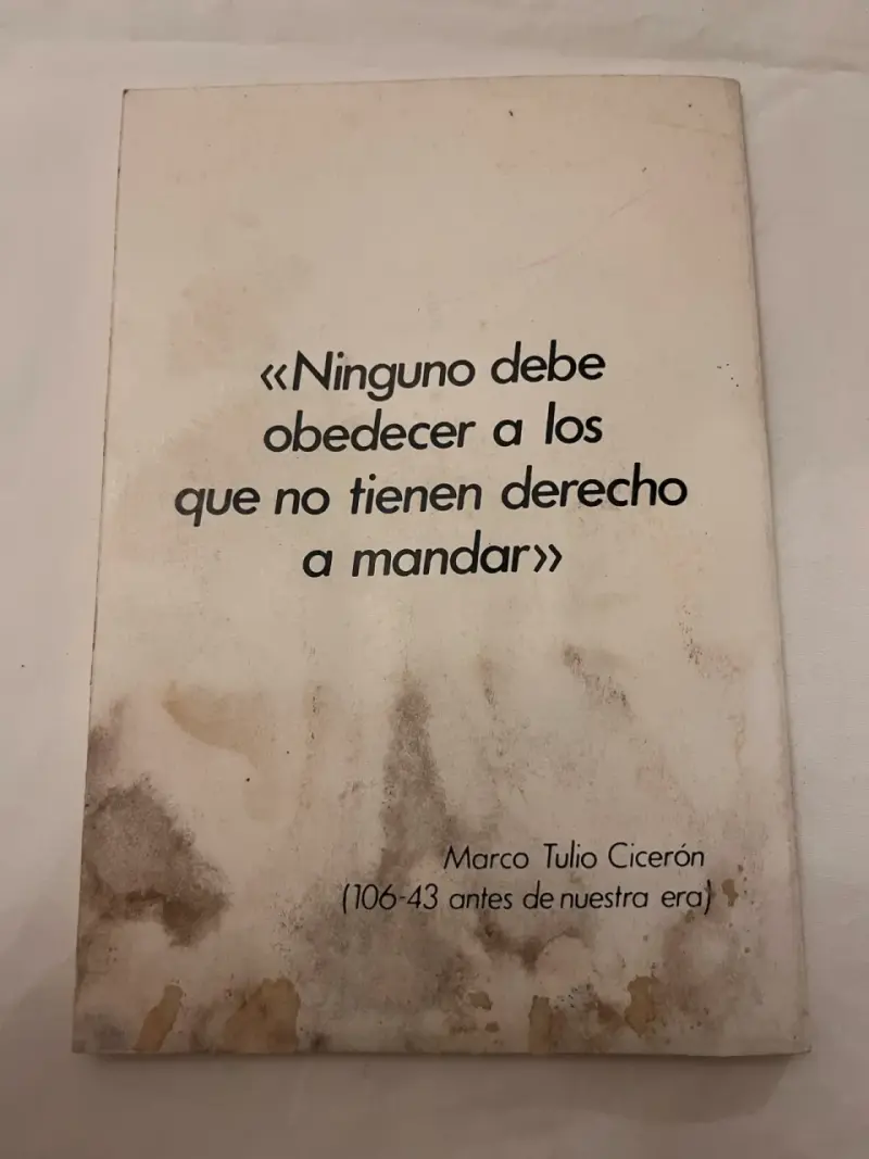 Libro de poemas 'Che Salvador' de Eduardo Mazo - 5