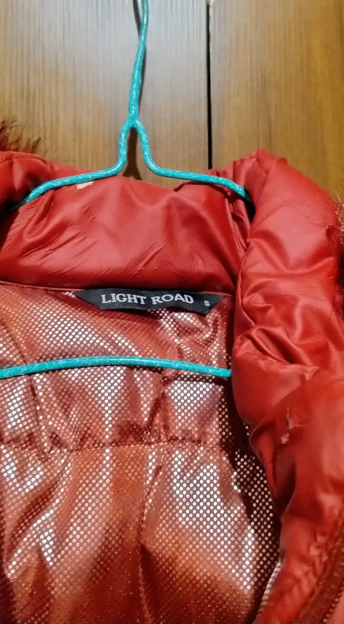 Chaqueta Columbia (imitación)roja con capucha de p - 2
