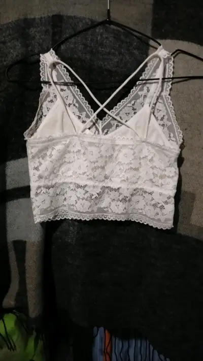 Blusa y top de encaje blanco para mujer - miniatura 3