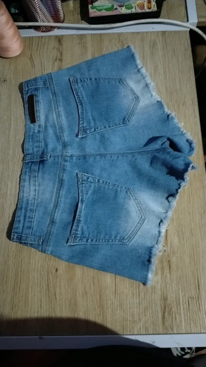 Shorts de mezclilla desgastados para mujer - 2