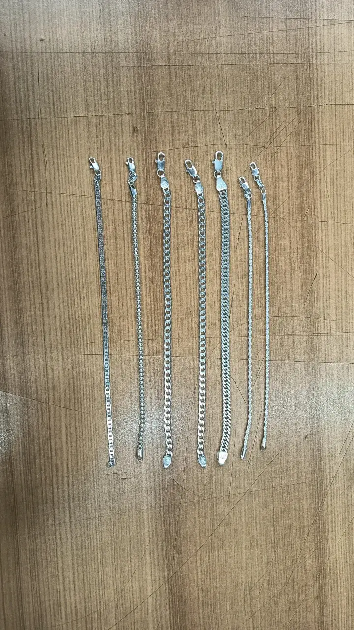Pulseras de plata variadas para mujer