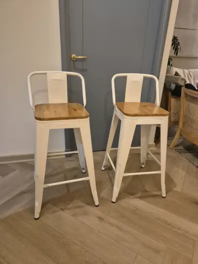 Sillas (tabiretes) altas de metal y madera - miniatura 2