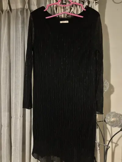 Vestido dorado brillante de manga larga - miniatura 4