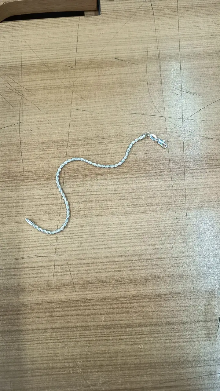 Pulsera de plata trenzada elegante