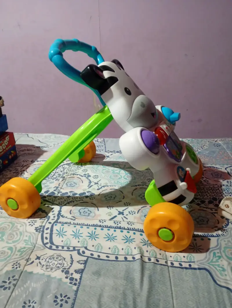 Caminador Cebra Fisher Price - 3