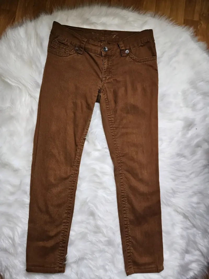 Pantalones de mezclilla marrones para mujer - 1