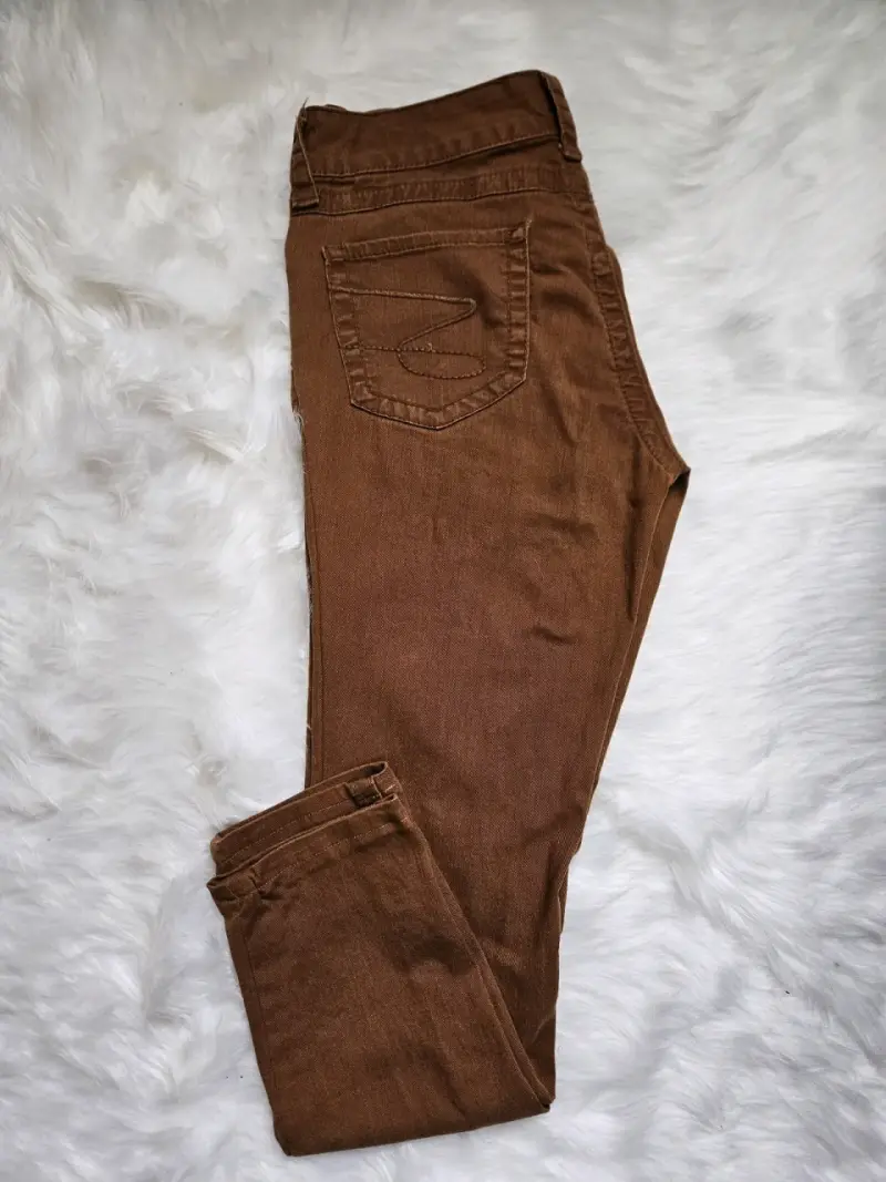 Pantalones de mezclilla marrones para mujer - 6