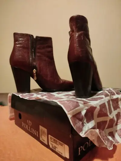 Botines de cuero color tabaco Pollini - miniatura 1
