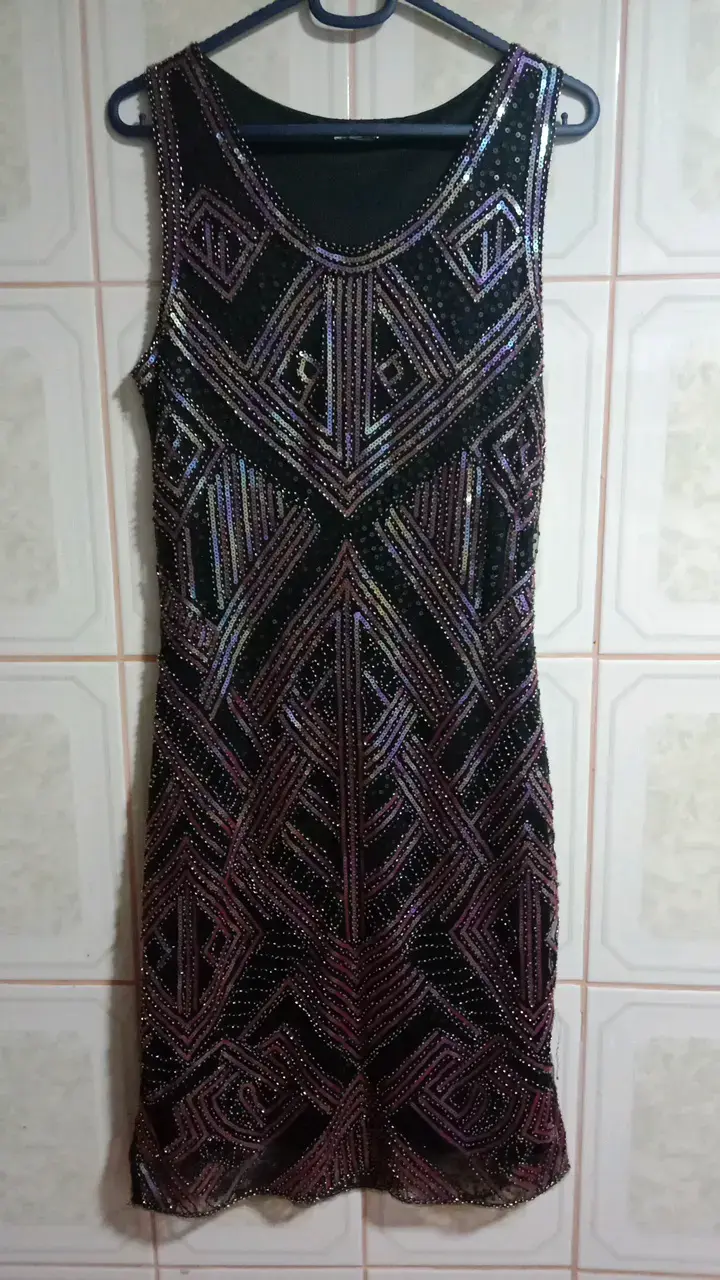 Vestido de fiesta con lentejuelas negro
