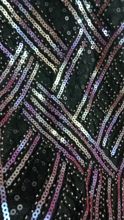 Vestido de fiesta con lentejuelas negro - miniatura 3