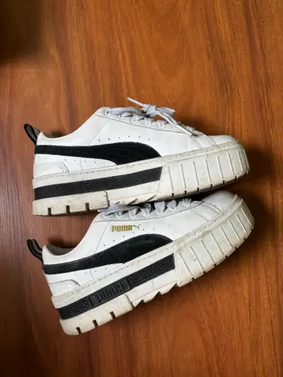 Zapatillas deportivas blancas Puma para mujer - miniatura 1
