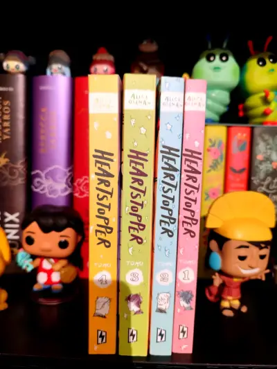 Colección de libros Heartstopper Volúmenes 1-4 - miniatura 3