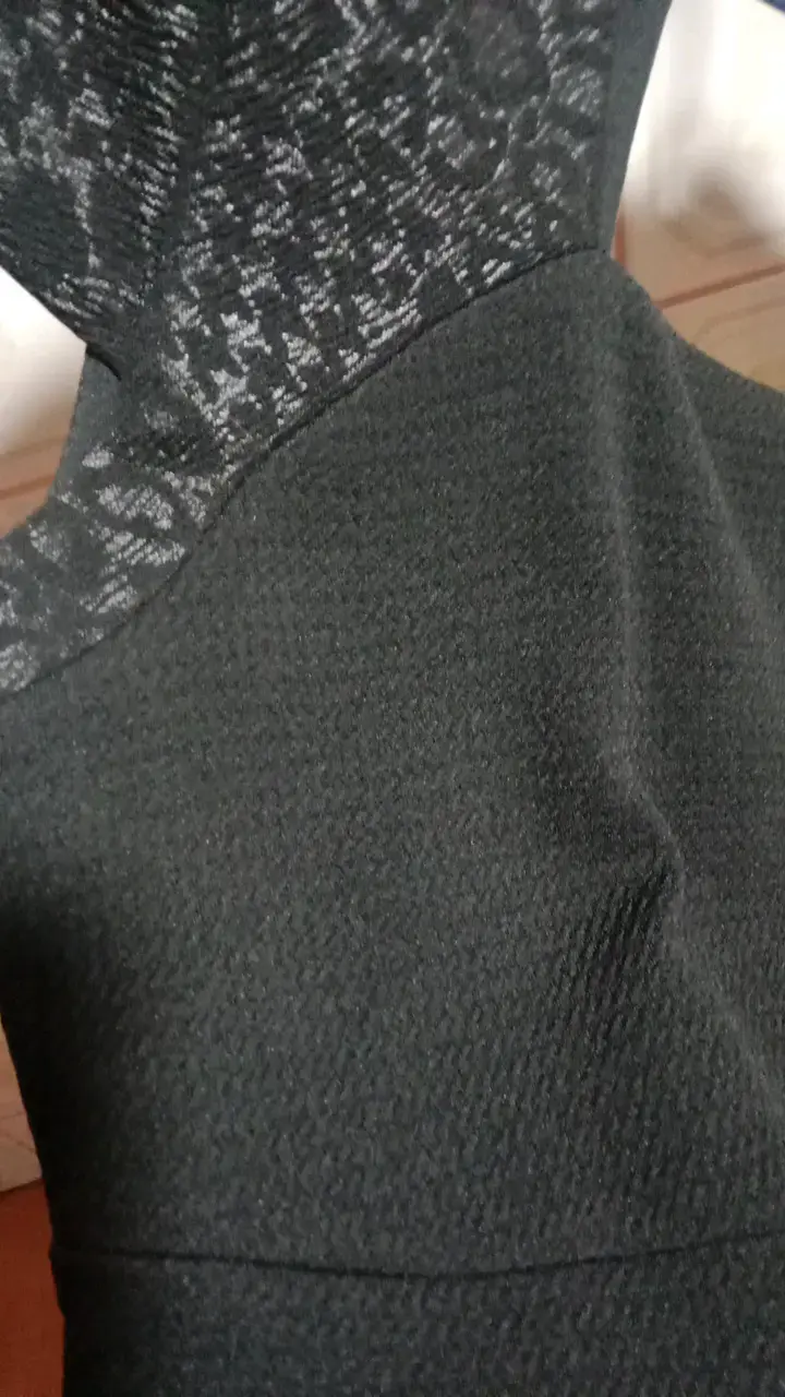 Vestido negro elegante con encaje - 3