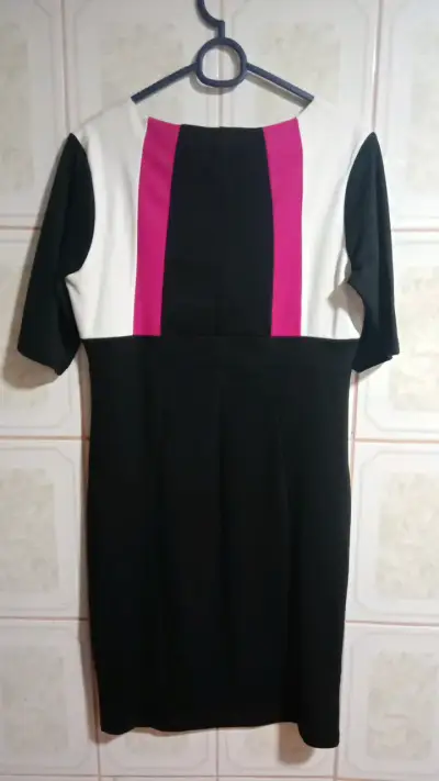 Vestido elegante tricolor para mujer - miniatura 2
