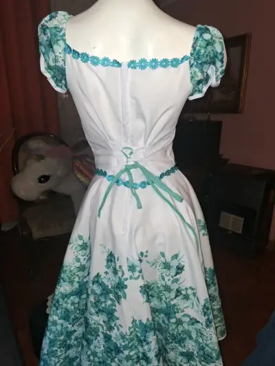 Vestido vintage floral blanco y verde - miniatura 2