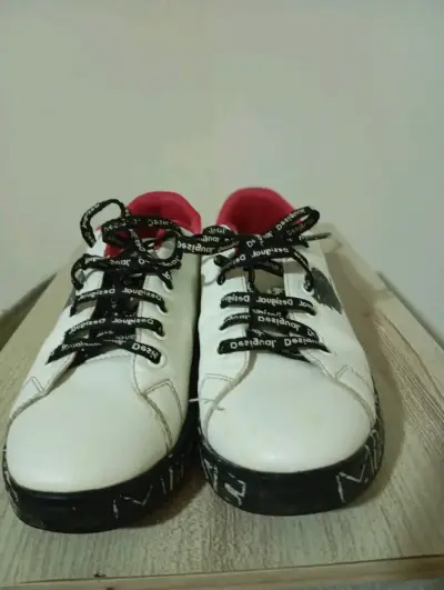 Zapatillas Mickey Mouse blancas con diseño único - miniatura 3