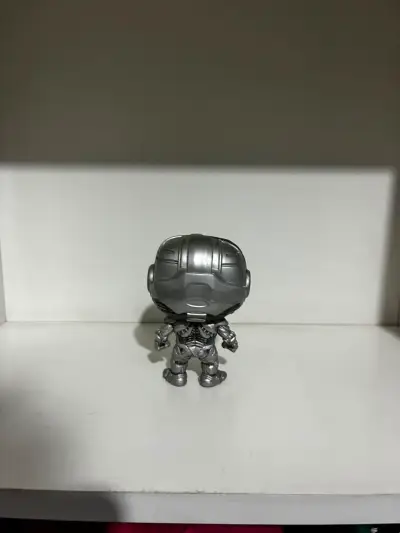 Figura Funko Pop Cyborg DC Comics - miniatura 3