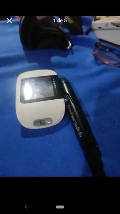 Glucómetro Accu-Chek Instant con Lanceta - miniatura 2