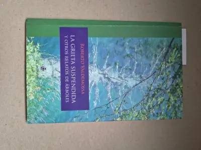 Libro 'La Grieta Suspendida' de Roberto Valdemossa - miniatura 1