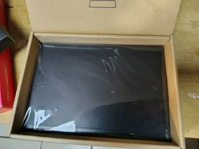 Tableta gráfica One by Wacom con lápiz - miniatura 3