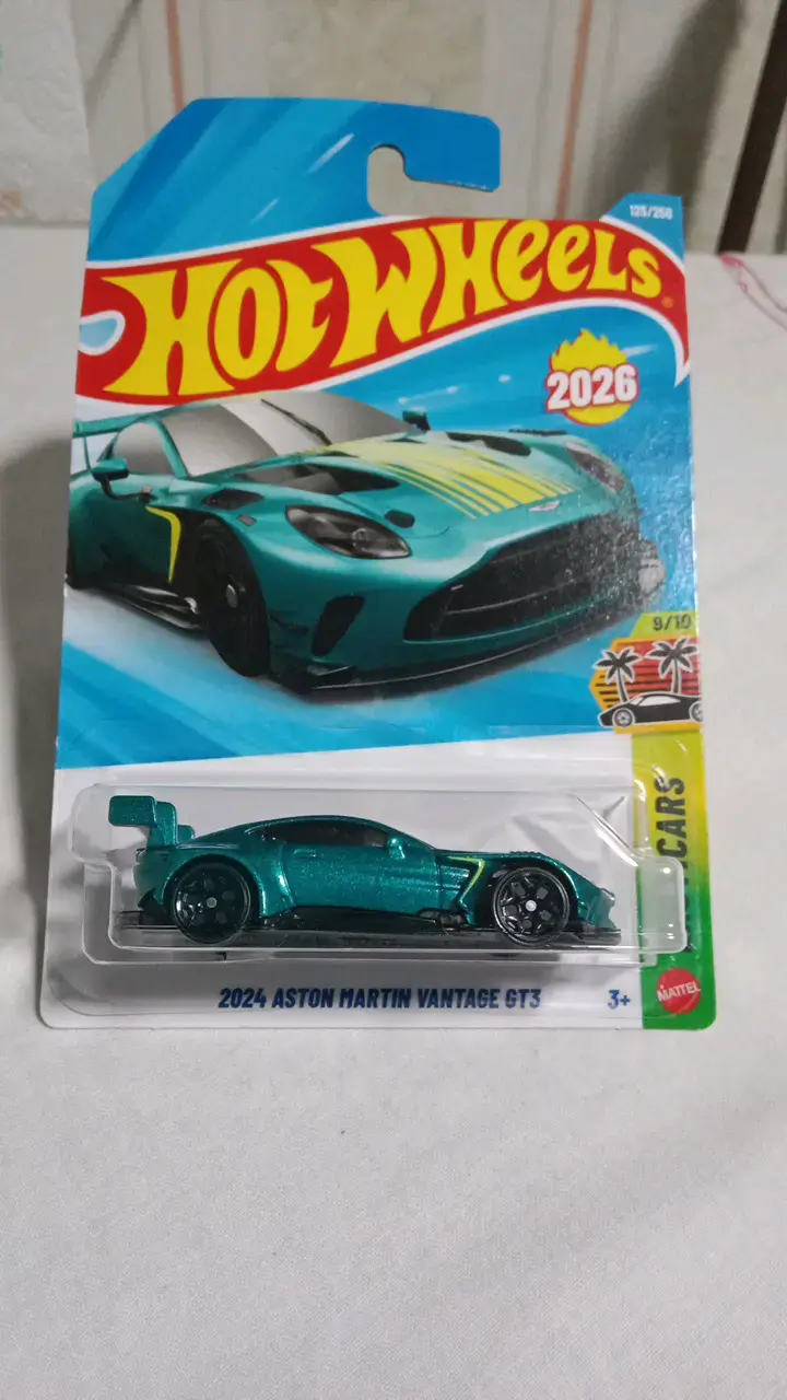 Hot Wheels 2024 Aston Martin Vantage GT3
