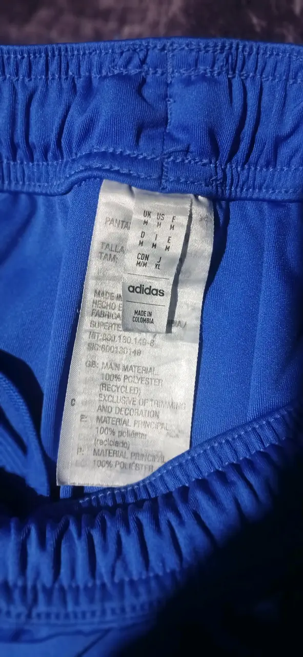 Shorts deportivos azules Adidas con logo - 2
