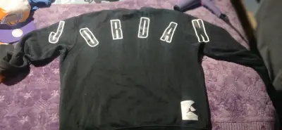 Polerón negro Jordan con logo bordado - miniatura 2