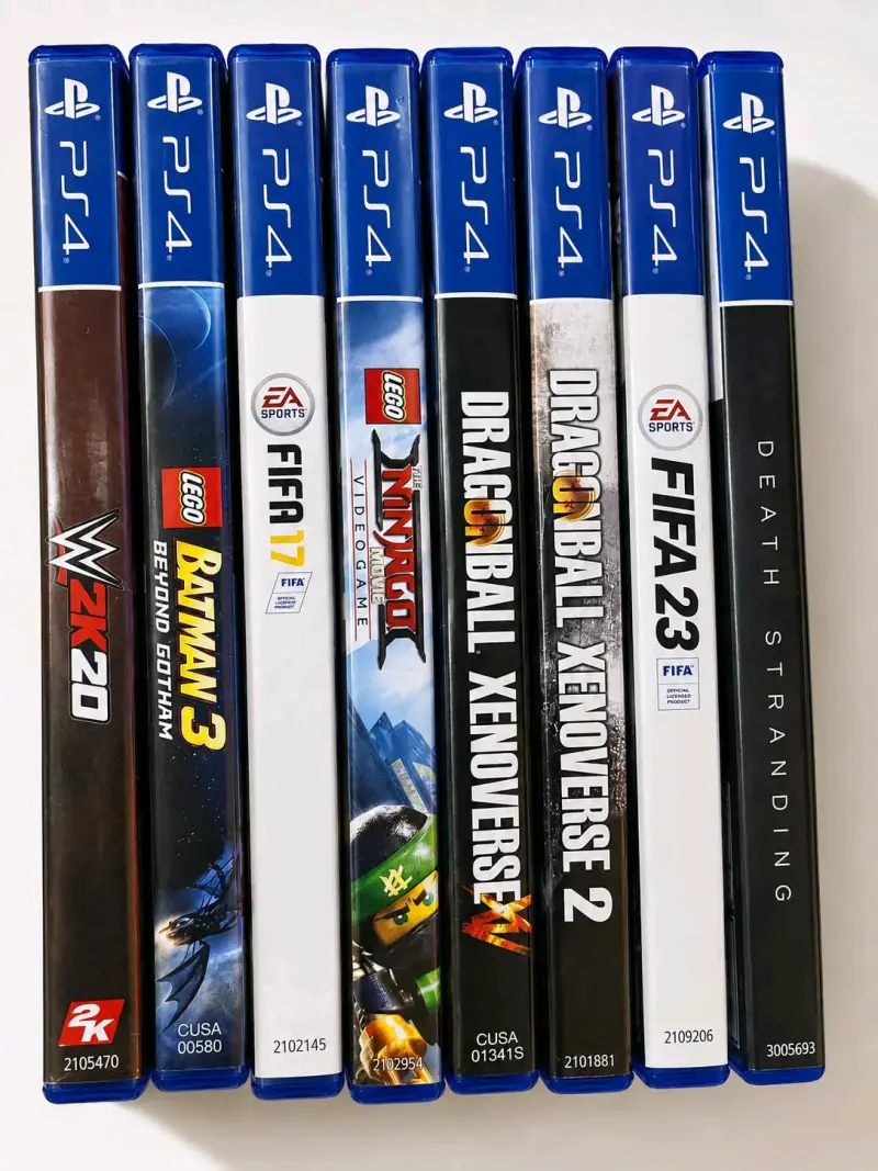 PlayStation 4 Slim con 8 juegos y control original - 3
