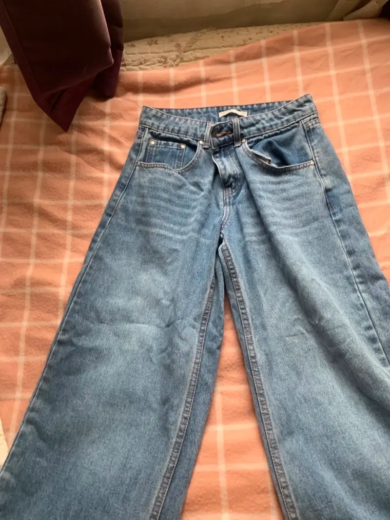 Jeans anchos de mezclilla azul para mujer - 1
