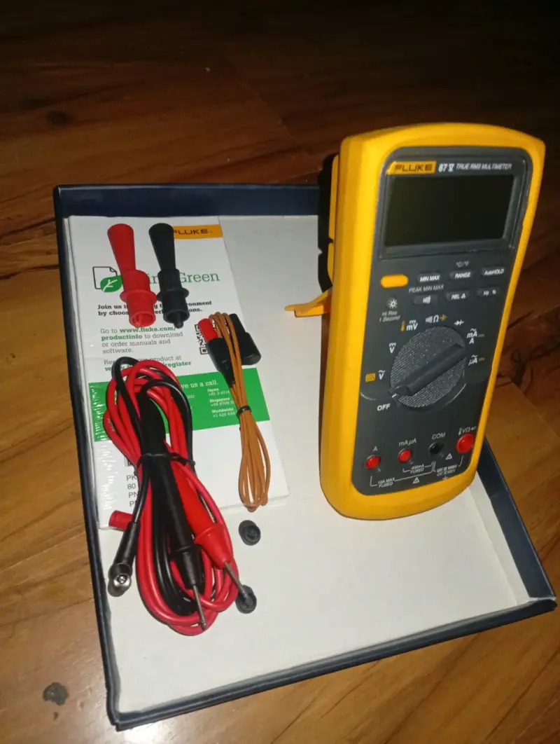 Multímetro Digital Fluke 87V True RMS - 2