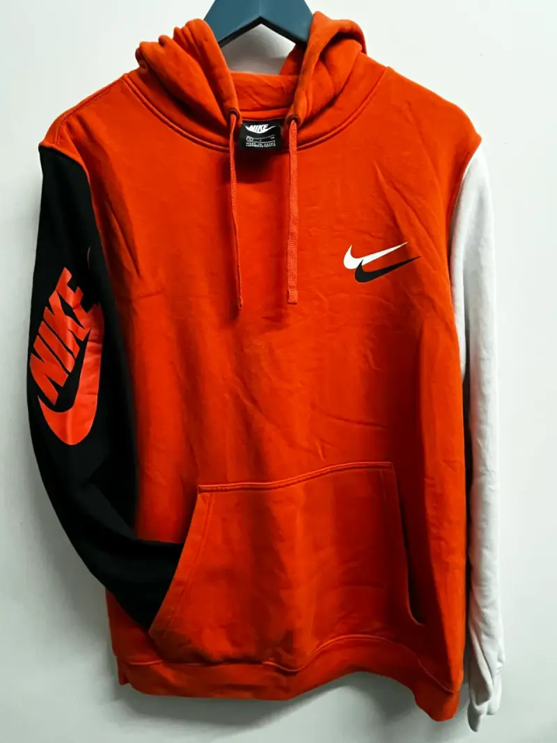 Polerón con capucha Nike naranja y negro - 1