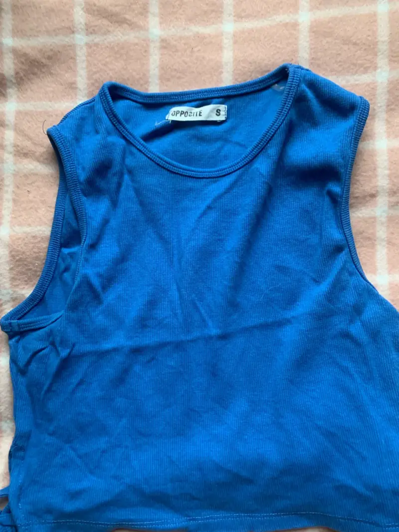 Polera sin mangas azul Opposite talla S