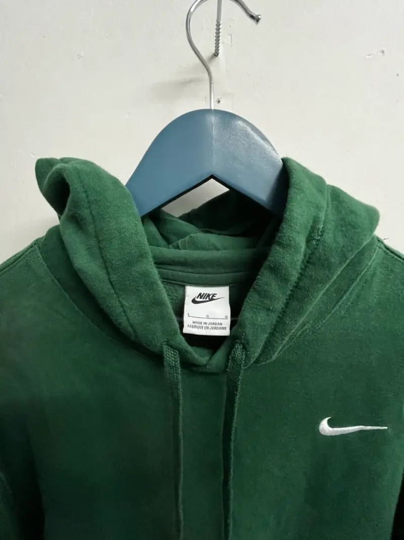 Polerón con capucha verde Nike para hombre - 2