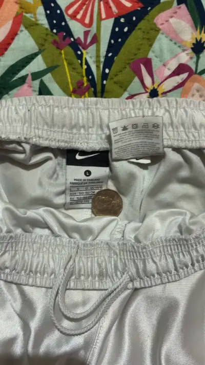 Shorts deportivos Nike blancos y azules - miniatura 3