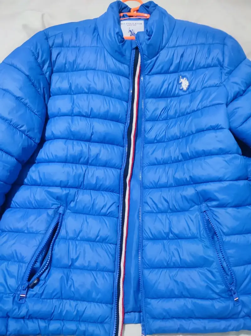 Chaqueta acolchada azul polo para hombre