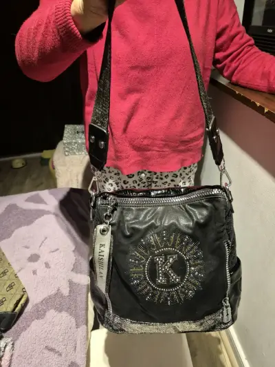 Mochila kaishilan  ecocuero negro - miniatura 3