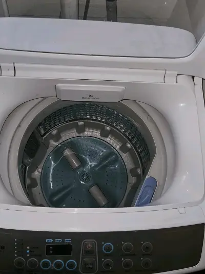 Lavadora Samsung Wobble 8kg en buen estado - miniatura 1